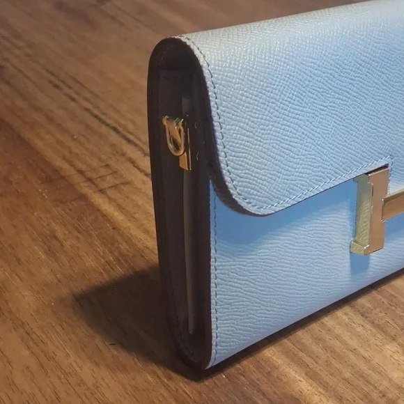 Constance Wallet in Light Gray with Gold Hardware - Picture 3 of 11